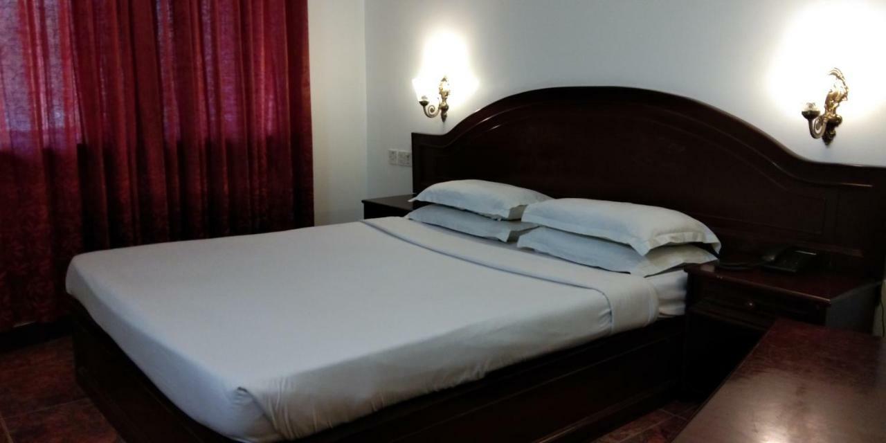 Hotel Residency Park Mangalore Buitenkant foto