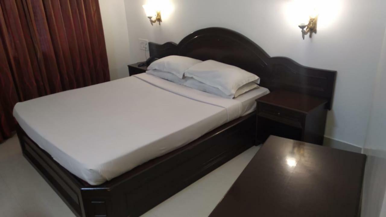 Hotel Residency Park Mangalore Buitenkant foto